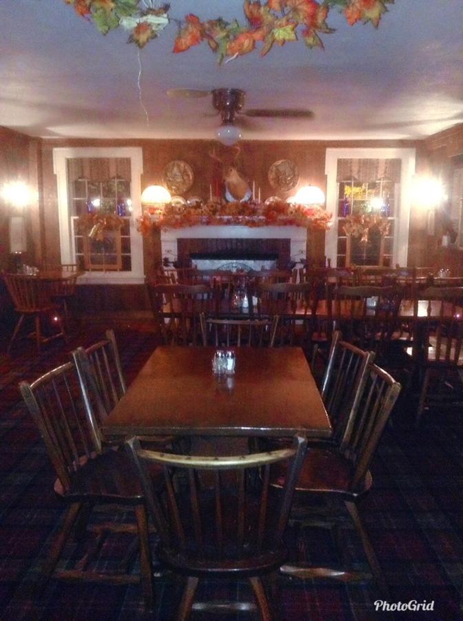 Rider'S Inn Painesville Bagian luar foto